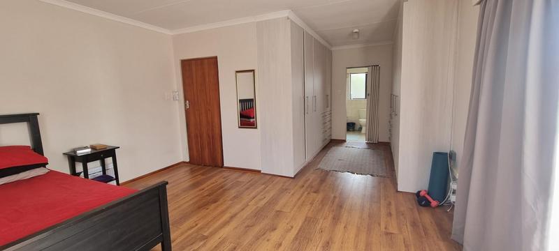 4 Bedroom Property for Sale in Reebok Western Cape
